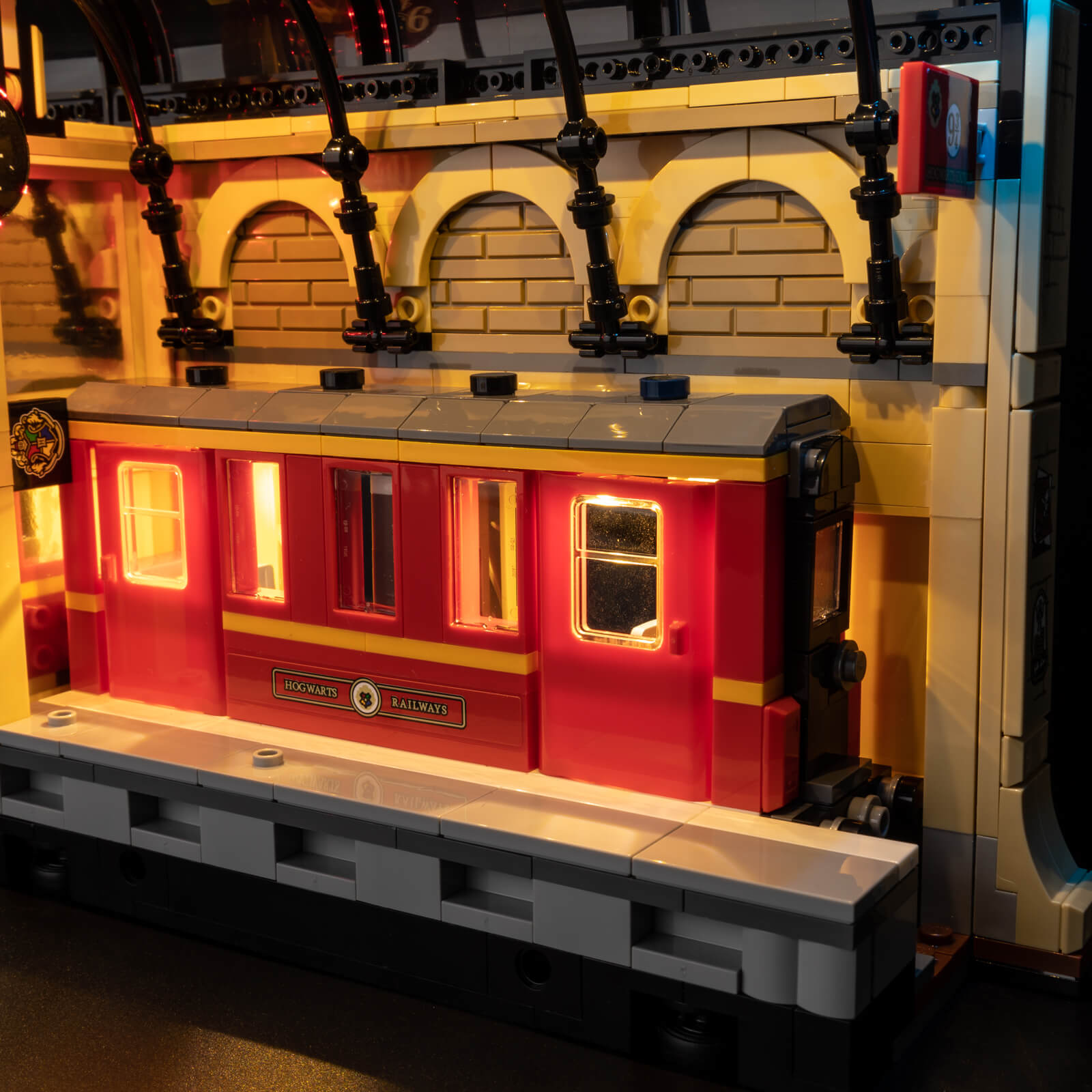 Light Kit For LEGO® Book Nook: Hogwarts™ Express 76450