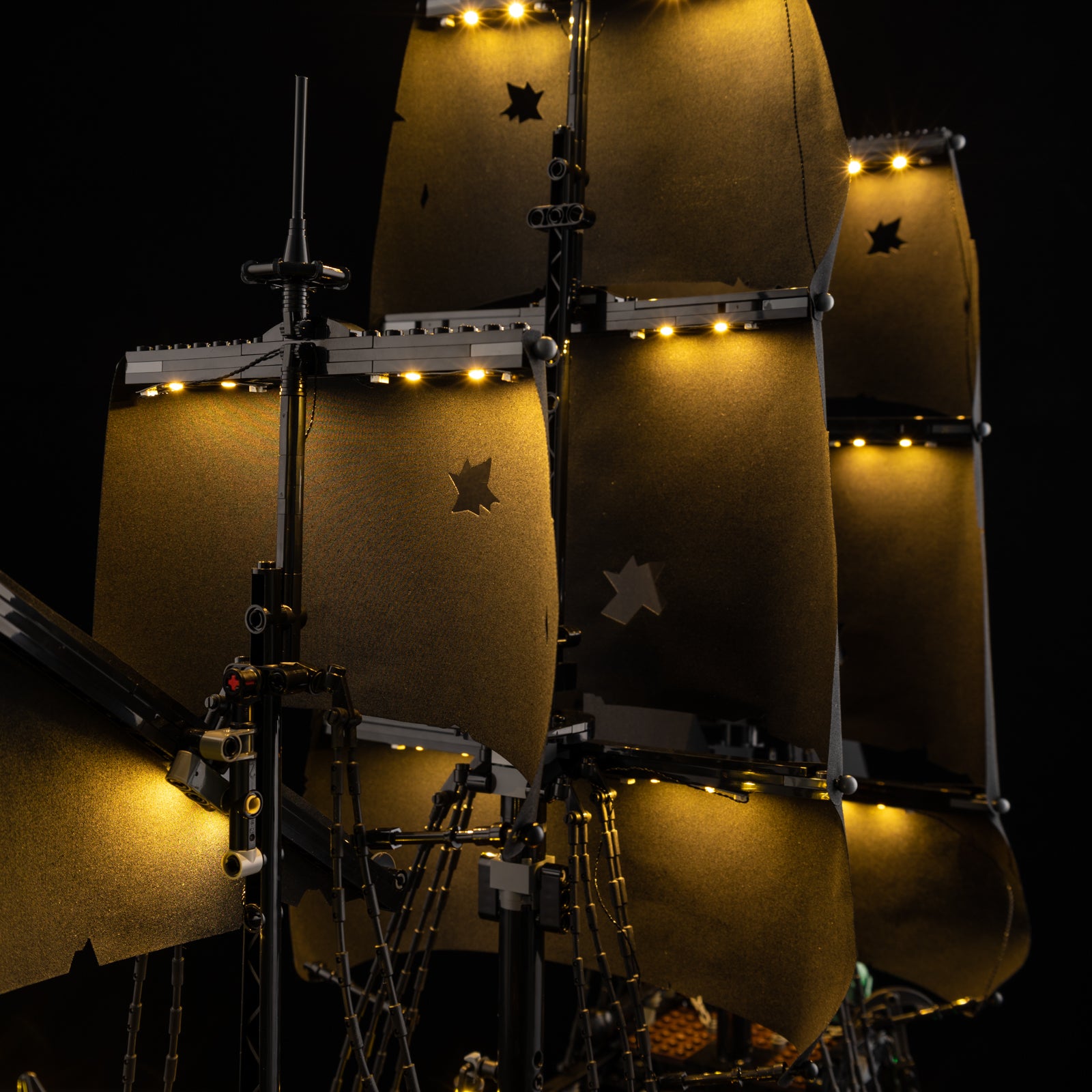 Light Kit For LEGO® Captain Jack Sparrow's Pirate Ship 10365