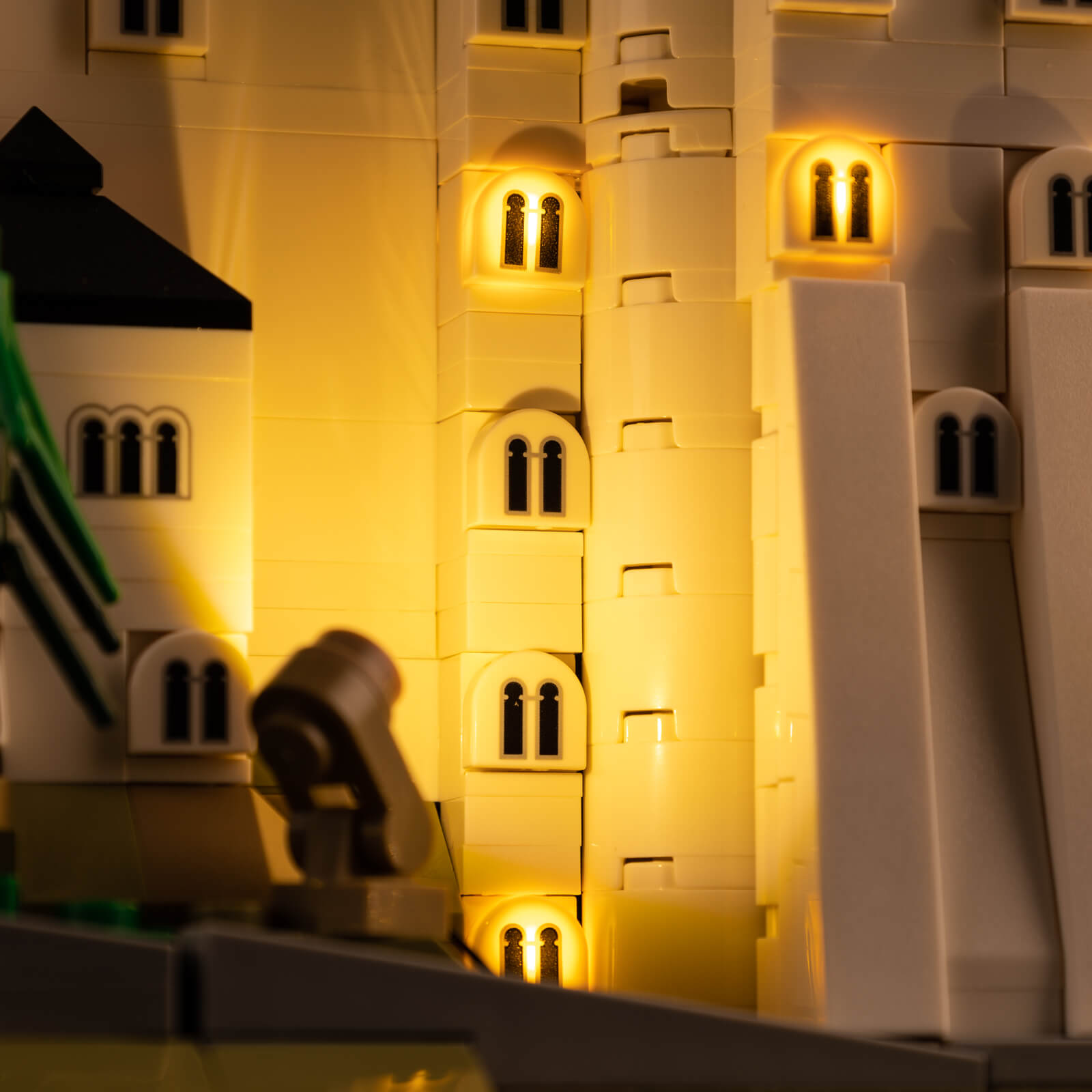 Light Kit For LEGO® Neuschwanstein Castle 21063