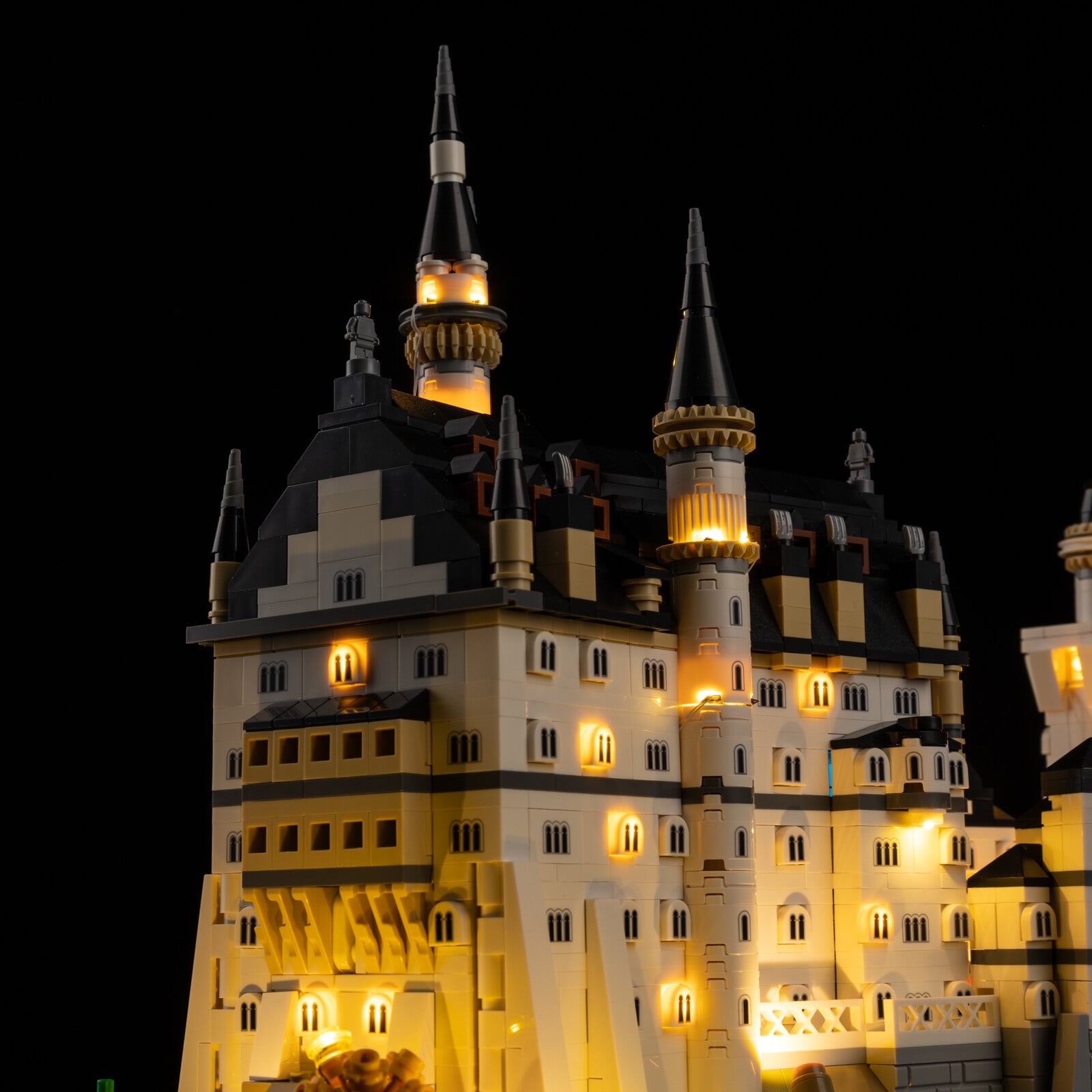 Light Kit For LEGO® Neuschwanstein Castle 21063