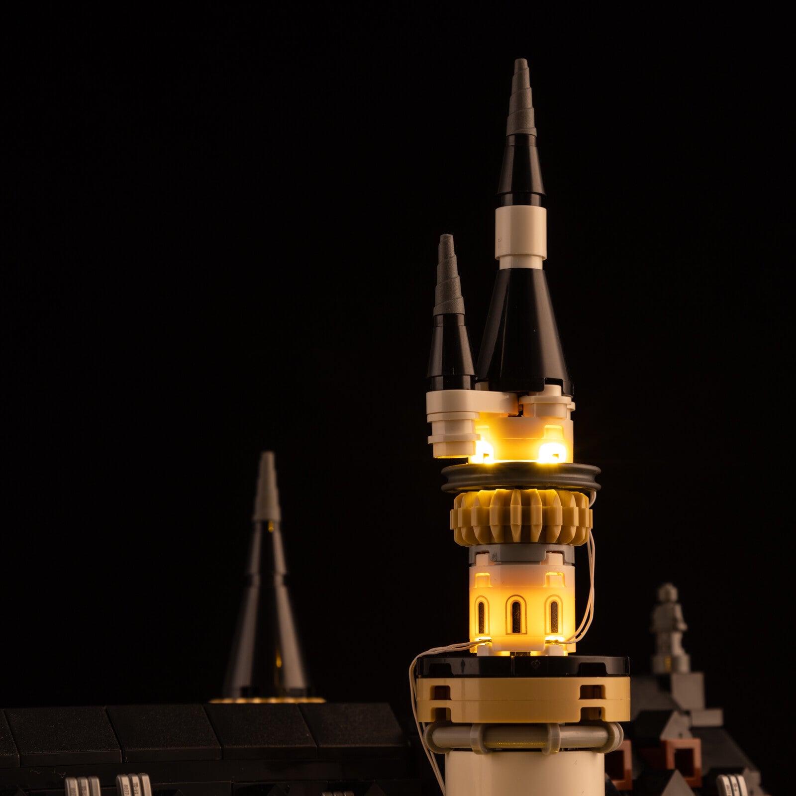 Light Kit For LEGO® Neuschwanstein Castle 21063