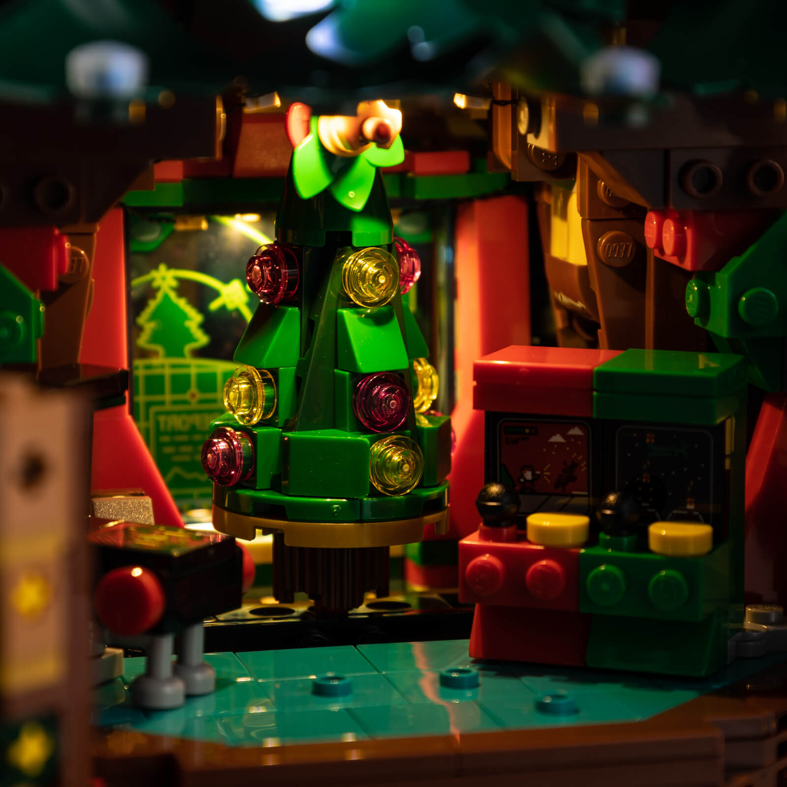 Light Kit For LEGO® Family Christmas Tree 41843